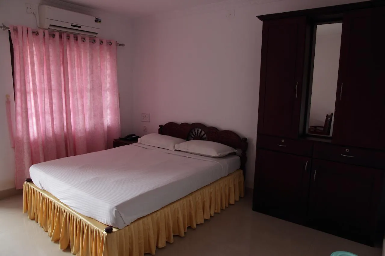 Alappuzha Sisir Palace Backwater Resort