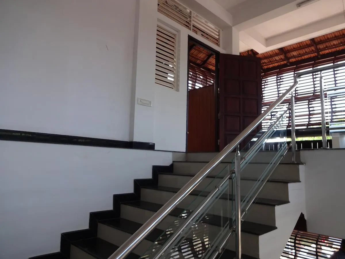 ** فندق Alappuzha Sisir Palace Backwater Resort الهند