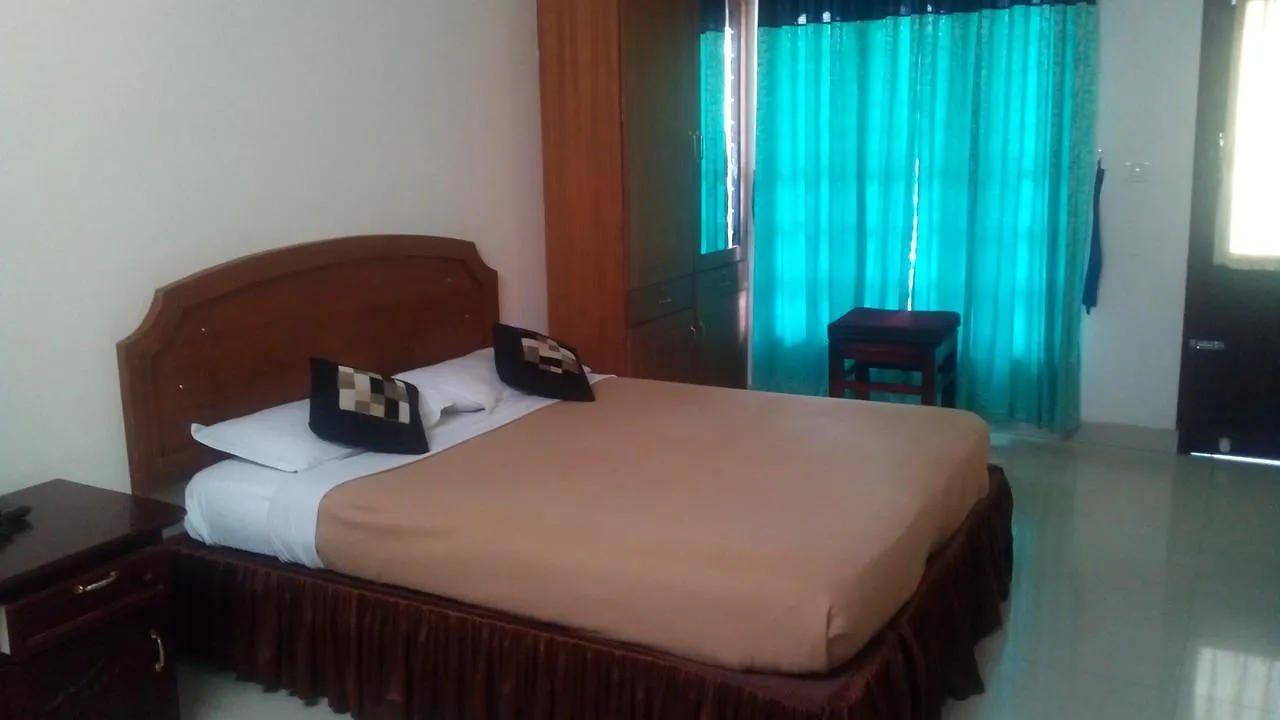 فندق Alappuzha Sisir Palace Backwater Resort
