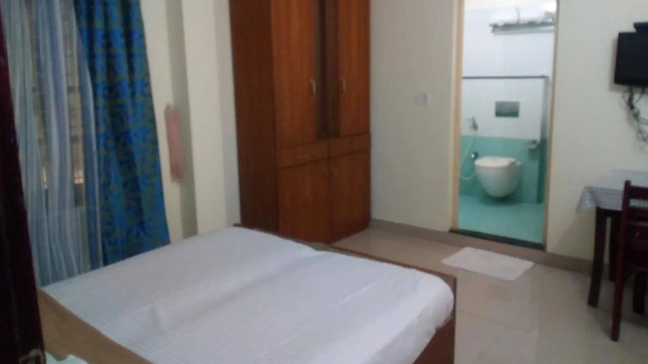 Sisir Palace Backwater Resort Alappuzha Inde